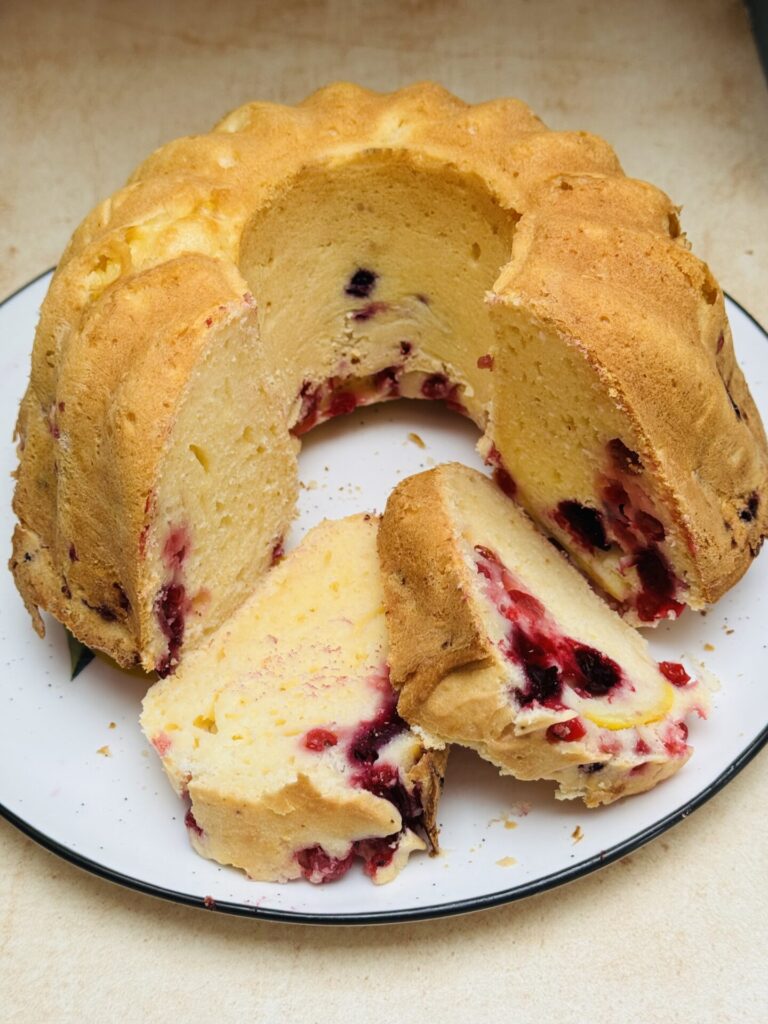 Gluténmentes citromfelhő torta