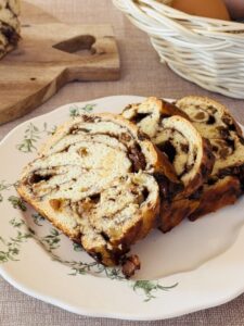 Gluténmentes kakaós mazsolás kalács